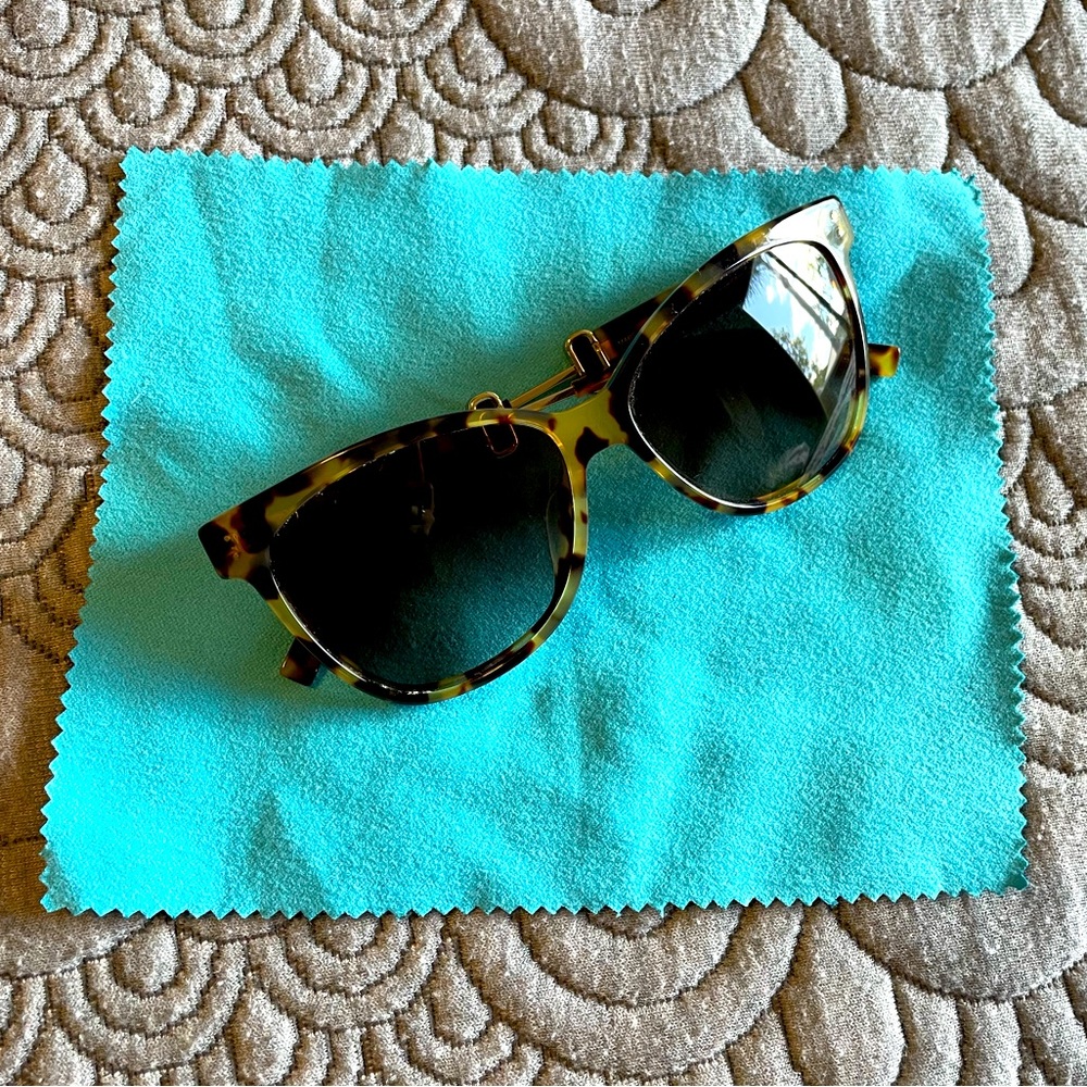 Marc Jacobs Spotted Havana Tortoise Sunglasses Sunnies